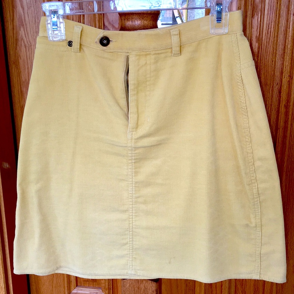 Liz Claiborne Lizwear petite 4 corduroy miniskirt